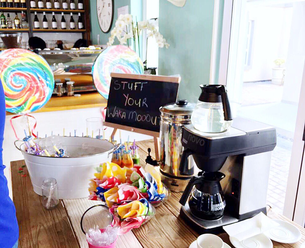 WakaWakaMooByLM's tweet image. Stuff your Waka Mouth 👅😋 #WakaWakaMoo #SugarKing #NBC1 #Launch