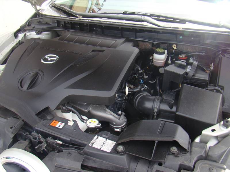 AutoMasterGrou1's tweet image. 2008 Mazda CX-7 Sport 4dr SUV / $6,495 / 100,388 Miles 
If you're the type who prefers a sport coupe to a station wagon, the 2008 Mazda CX-7's roomy rear seat, optional all-wheel drive and seductive good looks present a workable compromise.