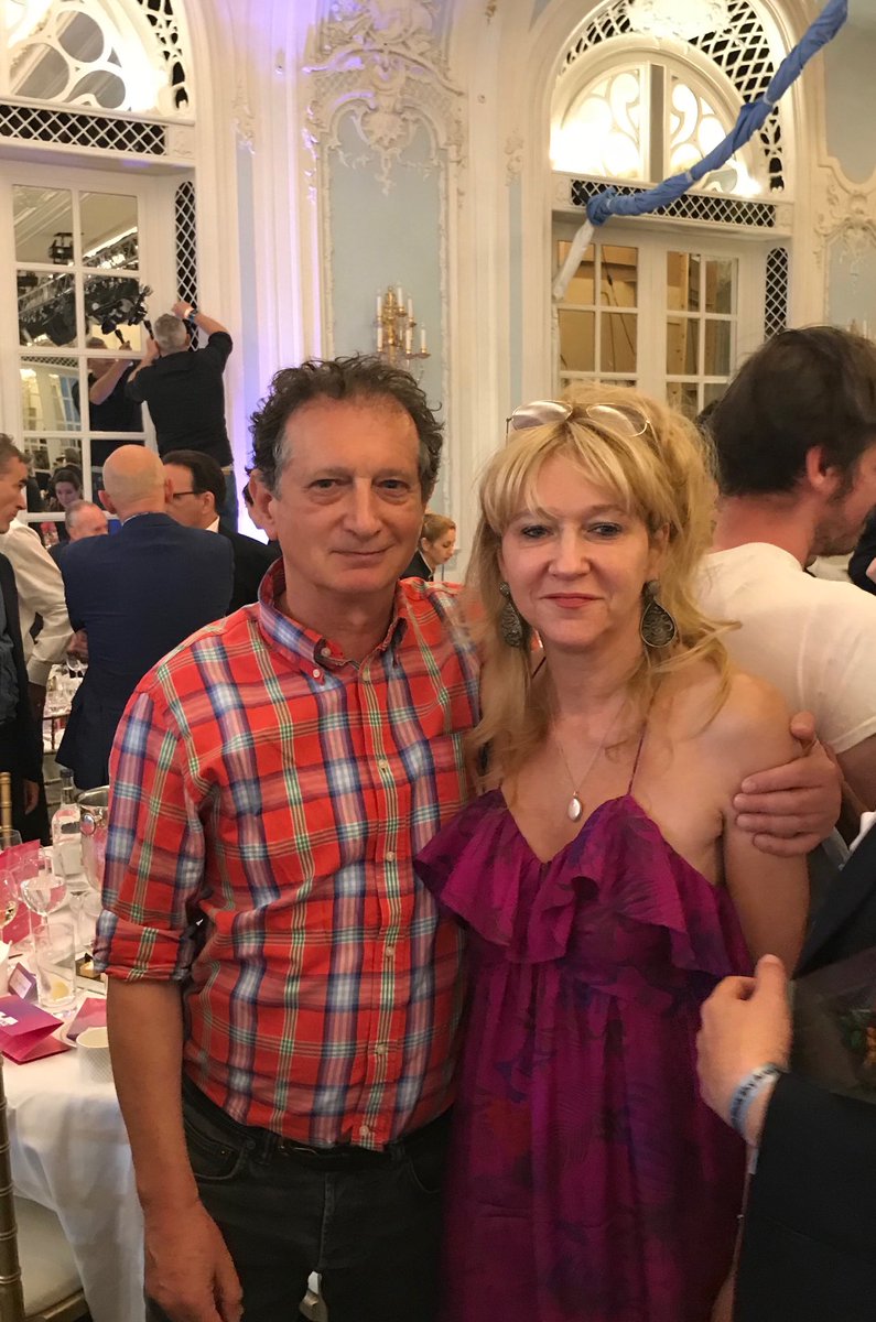 BazBam's tweet photo. Creative producers #DavidLan & @SFP_London @TheSavoyLondon for #southBankshow @SkyArts awards. Their prod of @TheJungleLDN - @youngvictheatre @NationalTheatre @SFP_London @GoodChanceCal co-prod- won best play https://t.co/mTWnxYtiLT