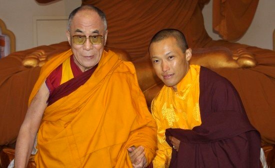 Crime is fine as long as you are endorsed by the Dalai Lama.
goo.gl/VY6FFx  #DalaiLama #Shocking #BreakingNews #Shambhala #MiphamRinpoche #ChogyamTrungpa #Nyingma #Kagyu #TibetanBuddhism #SCANDAL #ControversyCorner #crime #Buddhism #CTA #Hypocrite #Hypocrisy #Corruption