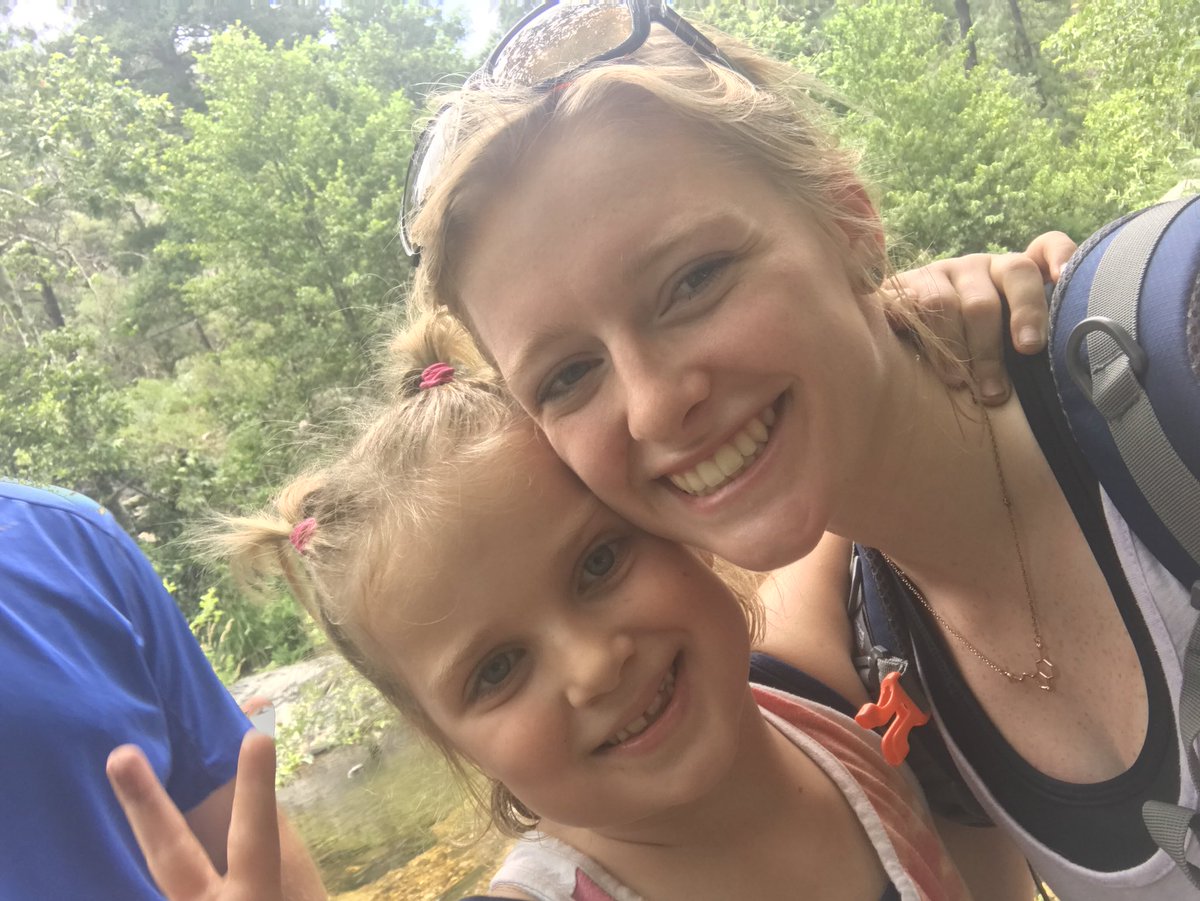 smiles1653's tweet photo. A week from tomorrow I get to see my little sisters and I couldn’t be more excited 😍🎉🙌❤️🌞🌵🌺 https://t.co/V9tJSIvlrZ