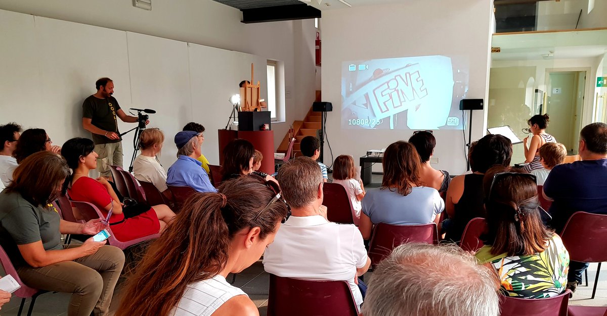 citiesinvisible's tweet photo. #Ferrage ci ha portati nel suo stravagante Mondo Balordo! Che viaggio con Massimiliano Gosparini, Natalie Norma Fella e Fabio Varnerin qui a #ContaminazioniDigitali #Cormons! Ci è venuta voglia di sostenere il suo #crowdfunding @betapdb per ritrovarlo ad ottobre a Gorizia! ;-) https://t.co/irQh94EtwY