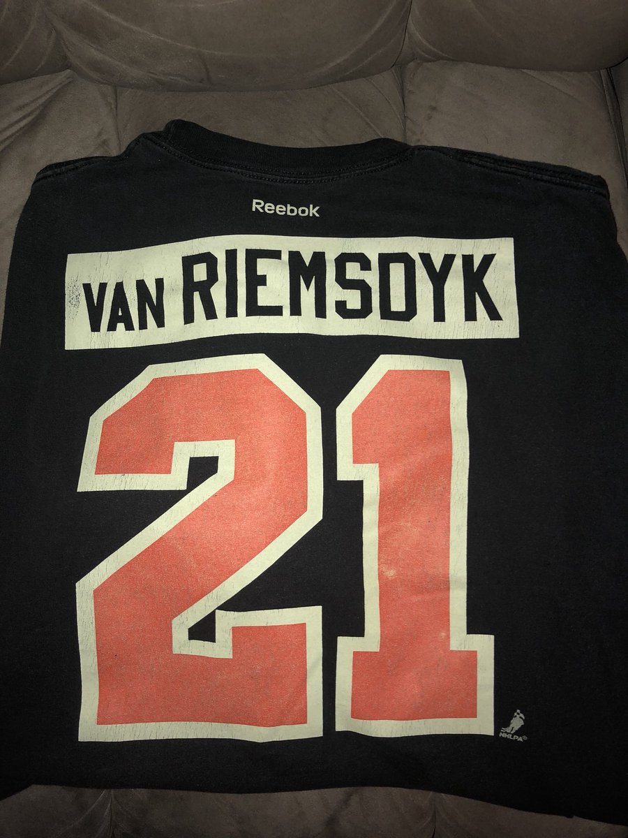 JayCress's tweet photo. Dusted off this gem this morning #Flyers #JVR #2012 #Pigeon https://t.co/1GarBuaolS