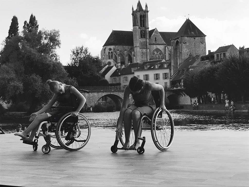 lisagmrs_'s tweet photo. L’handidanse est l’art d’adapter le mouvement afin de le rendre accessible à tous. C’est donner une chance à chacun de s’exprimer. #capdanse https://t.co/rbhNDhVXl9