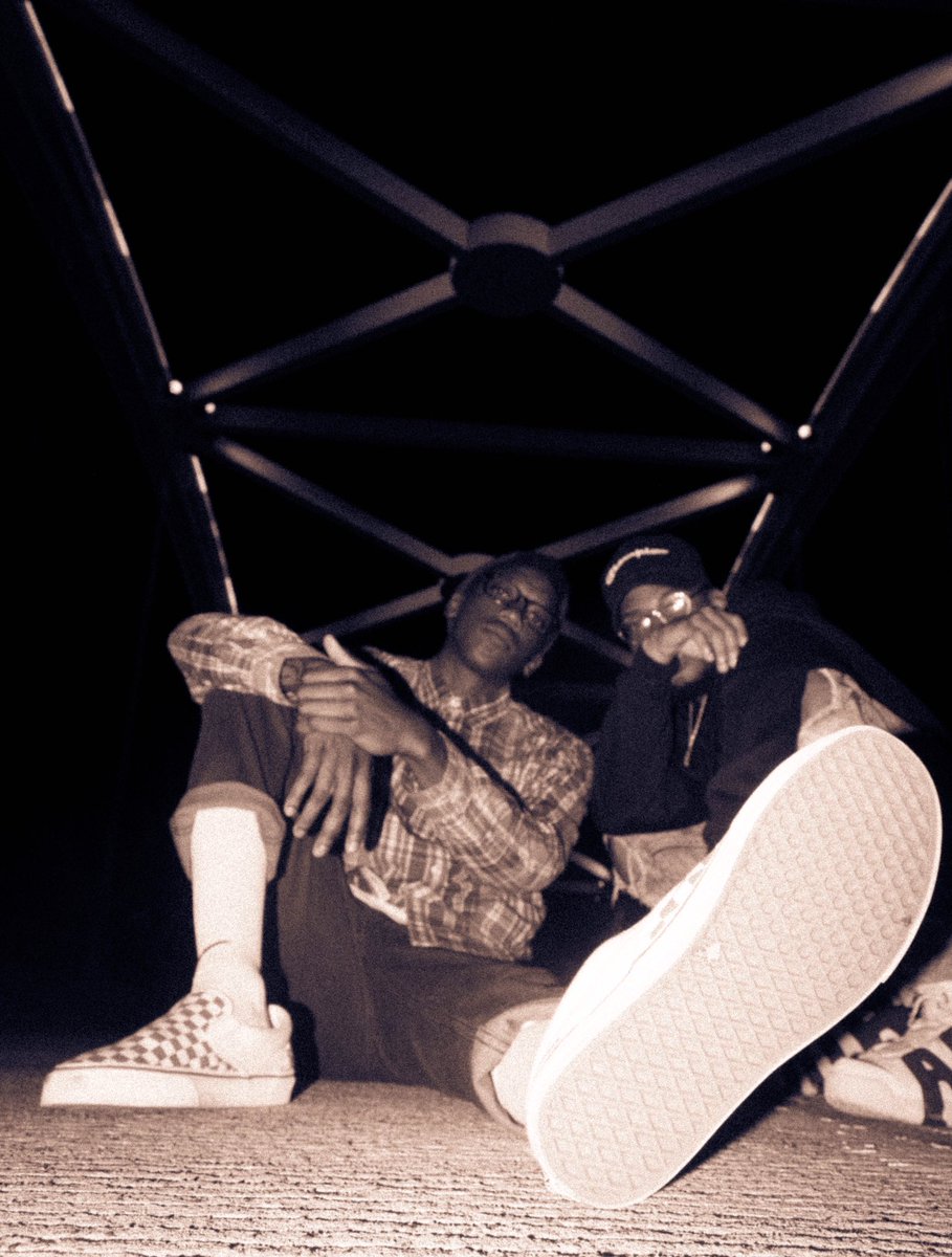 the713lifestyle's tweet photo. Houston Flow. Go download it NOW ! https://t.co/Xap1QCRs0w https://t.co/RAj53KBtV8