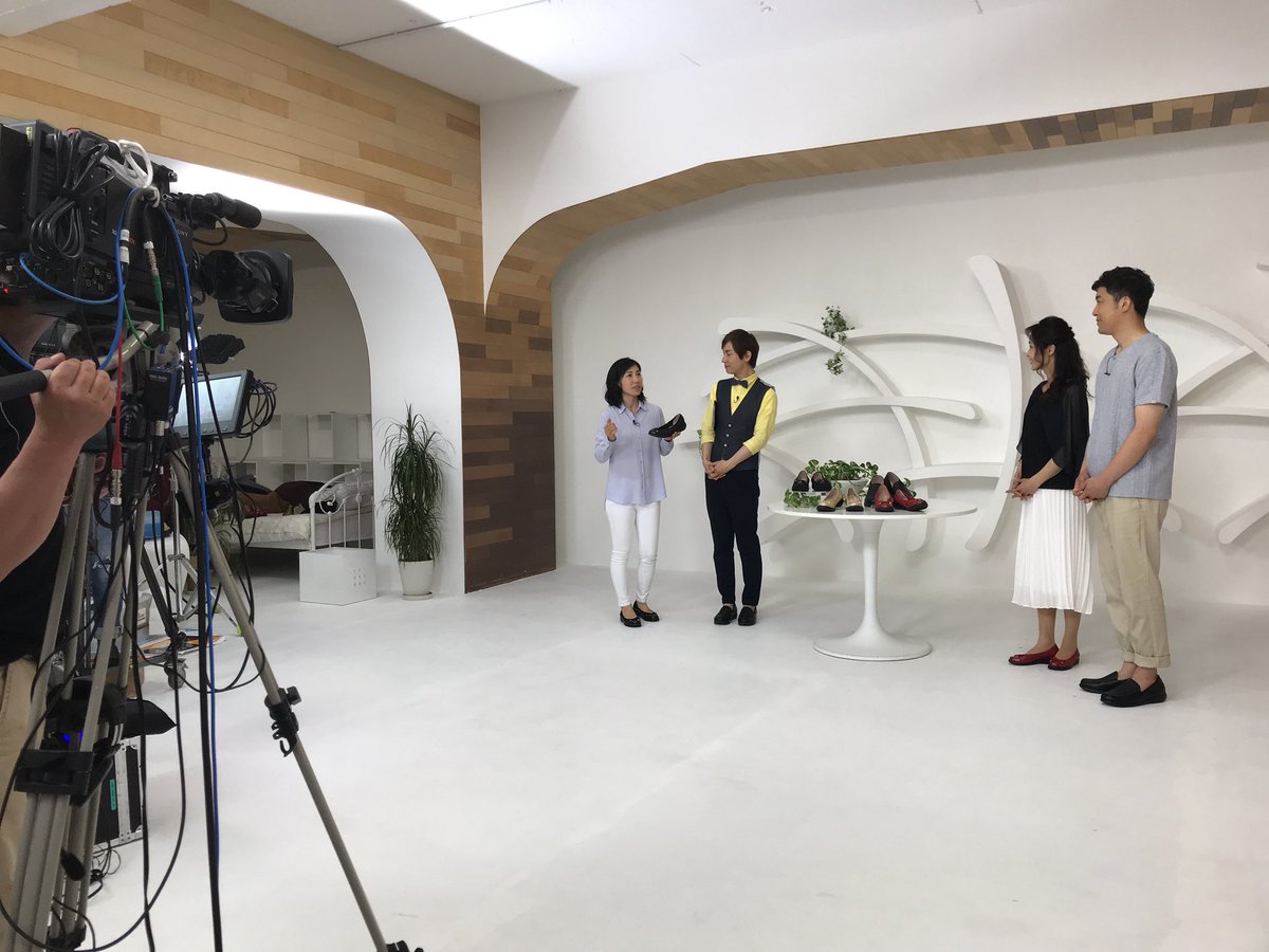 Pfh Entertainment Inc 弊社所属の桜田聖子が 6 27 水 7 6 水 28 35 放送の フジテレビ系列ディノスdjモノフェスタにあべこうじさんと出演致します 女優であり 新米ママならではのコメントも 只今 タイムセール中 アプリからもご購入出来