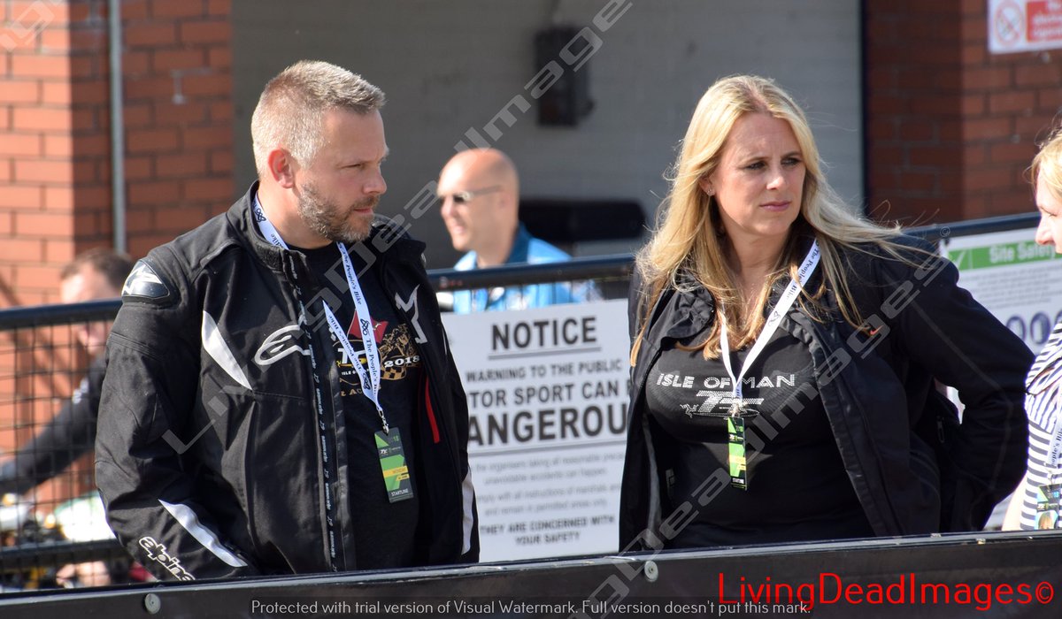 FireStallion666's tweet photo. #Random #randompeople #TT2018 #tagifyouknow #roadracing @TT_Races @ttscwebsite @iom_tt @MotofestIOMTT #nikon 040618 #livingdeadimages https://t.co/IFwJmxllFh