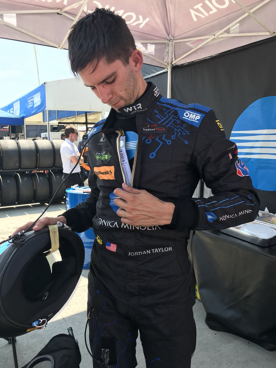 waynetaylorrcng's tweet image. Fresh as a daisy that @jordan10taylor is after triple stinting on a 92°F afternoon! 💪💪💪 #sahlen6hrs @epotkanowicz @IMSA #DriverScience