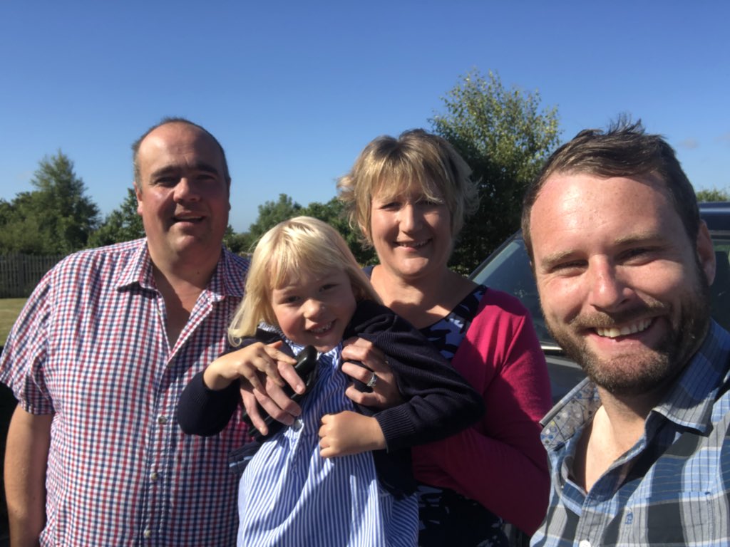 BrothersofSwing's tweet photo. have so hard to get there! So Thank you for help and thank you for car. Check out WestHale Glamping site if you want luxury glamping and a hot tub😀 they are both amazing hosts and people! #hunted #huntedheros #brothersofswing https://t.co/0hxsTSQgQM