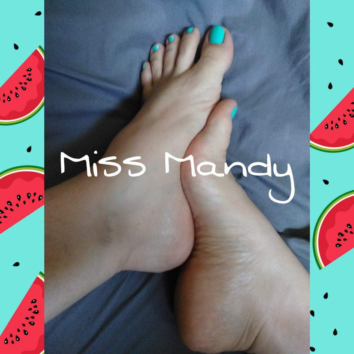 MistressMandyS's tweet photo. Come worship my pretty painted feet 💙 you'll be funding some summer fun. #femdom https://t.co/suoYl6QovG