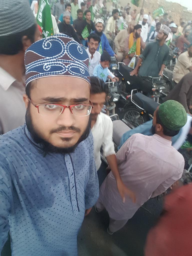 owais_razaa's tweet photo. #HistoricMarch #TLP #Vote4Crane #Vote4Deen #Vote4TLP #AllamaKhadimHussainRizvi #LabbaikYaRasoolAllah #NA246 #KhiRizviKa #Election2018 #KhiWelcomesRizvi https://t.co/Ll8nbn7HjC