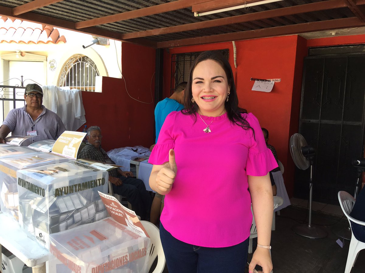 DipBrendaJaime's tweet photo. Cumpliendo con la responsabilidad cívica de acudir a votar y participar en nuestra fiesta democrática. https://t.co/6jtD3y7lIv