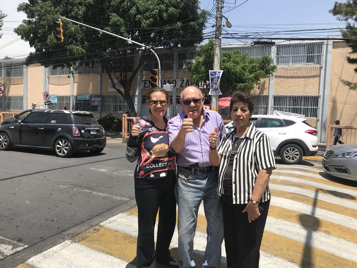 Neoperla's tweet photo. Ya votamos! #elecciones2018
Lo hicimos en la histórica Escuela Emiliano Zapata, Arquitectura #Funcionalista #JuanOGorman Murales #PabloOHiggins en nuestra amada @Col_Industrial https://t.co/iXDQPTqfob