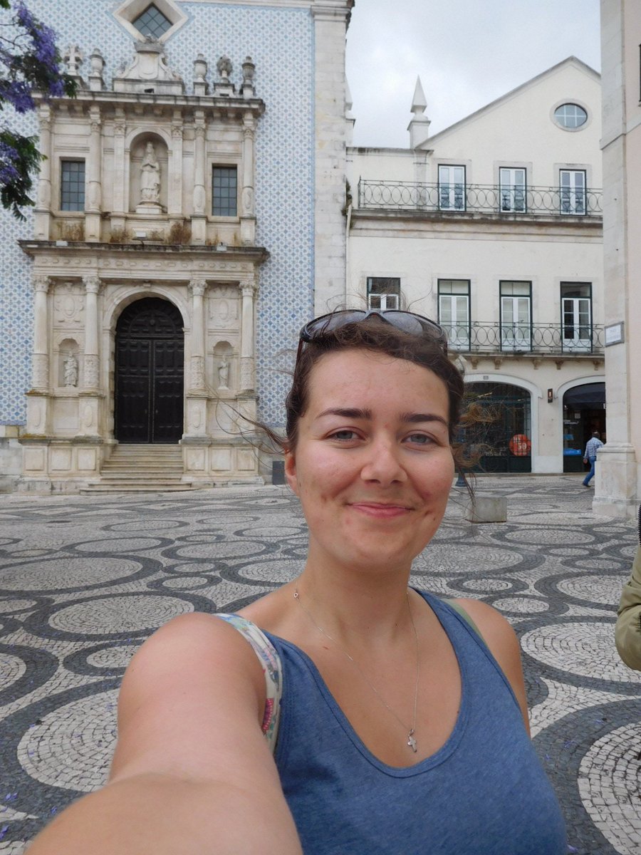 jemimatabeart's tweet image. Wandering around European city centres is my jam - the added bonuses of a #dataassimilation conference trip to Aveiro! #phdperks #phdchat