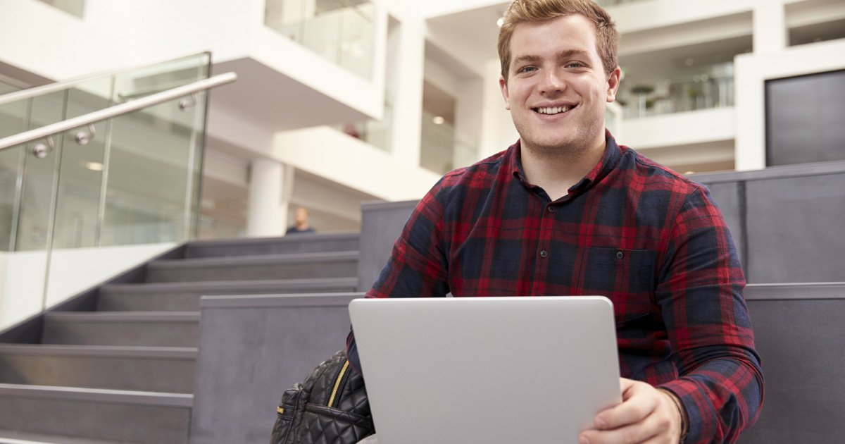 SolentUni's tweet image. Still deciding where to study? The UCAS Extra deadline closes soon! Don't panic though, we've got the guide for you: ow.ly/5hwq30kEbXj