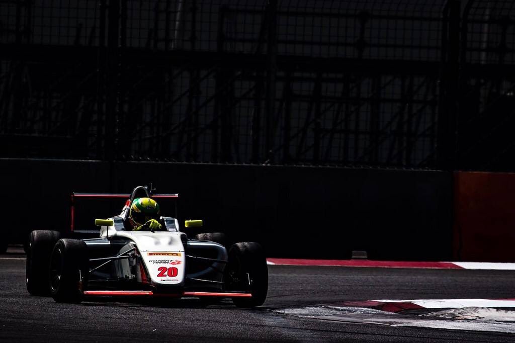 JoseSierra44's tweet photo. Buen fin de semana! Gran primer Carrera para el equipo #telcel #rplracing @pabloplg12 @emilianor20 a seguir aprendiendo! Mucho futuro por delante! #padaguan #mrti #teamcoopertire 
#race #racecar #racing #f1 #driver #racingdriver #cars https://t.co/TSPFBRuHGA