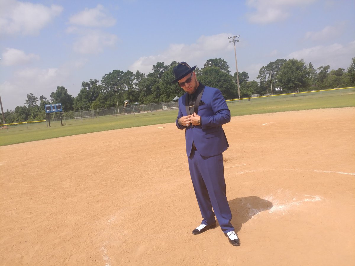 itscoolibooli's tweet photo. I Love being Spontaneous! I Woke Up & Decided to Shoot a Music Video Today! #BTS for #Champion - Song from #BaptizedInDaPhunk Out Now!
-
-
#Working #Music #Houston #CooliBooli #Funk #Hiphop #Follow #baseball #park https://t.co/V5nB45yz5p