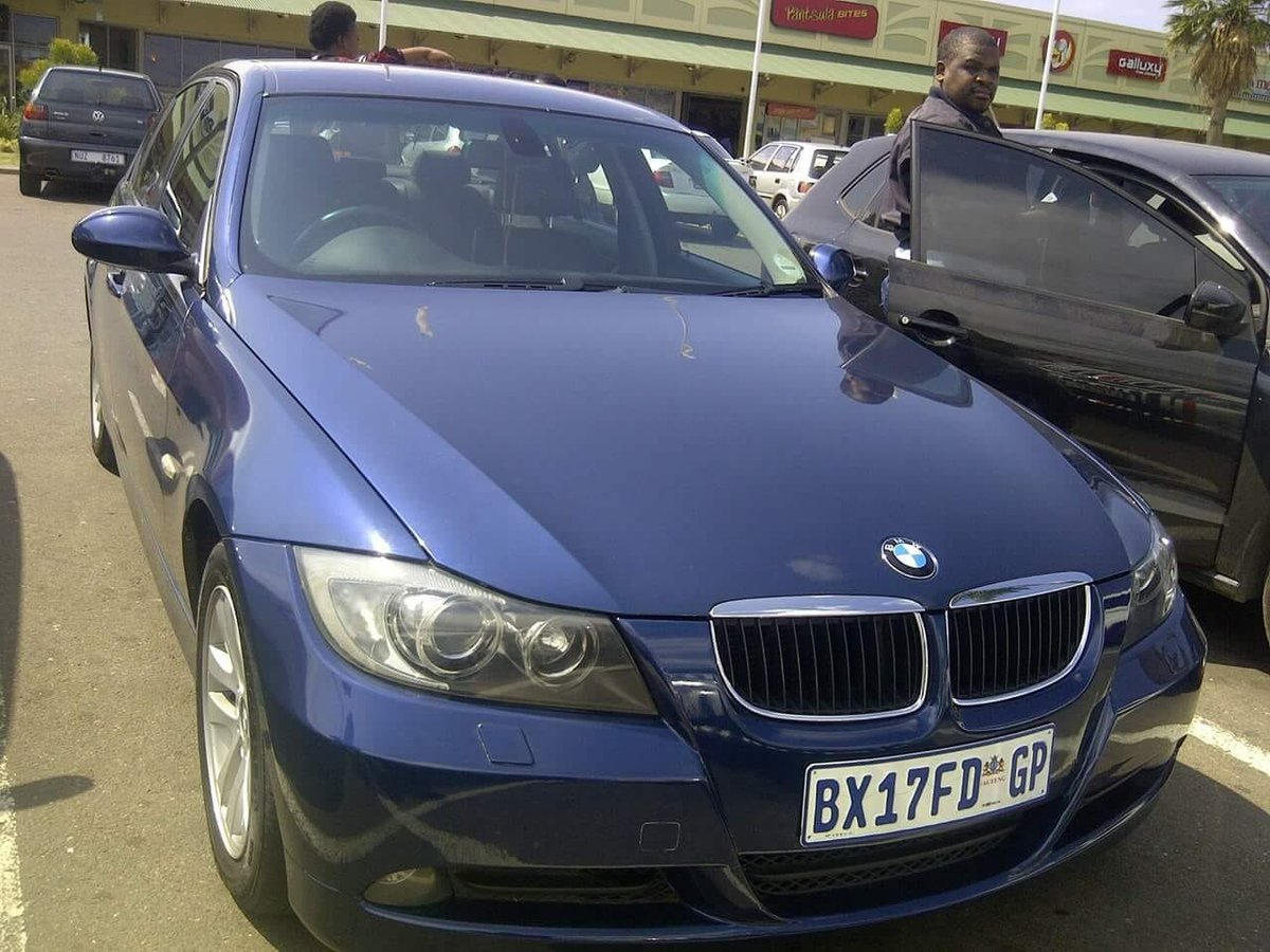 TkNtombela's tweet photo. Please help us find these criminals, they locked a family friend in his flat took all his belongings including the car. Last seen in the Auckland Park area. Please DM if you have any information @tumisole #countryduty @AdvocateBarry_R @crimeairnetwork https://t.co/nI5FXwYzEw