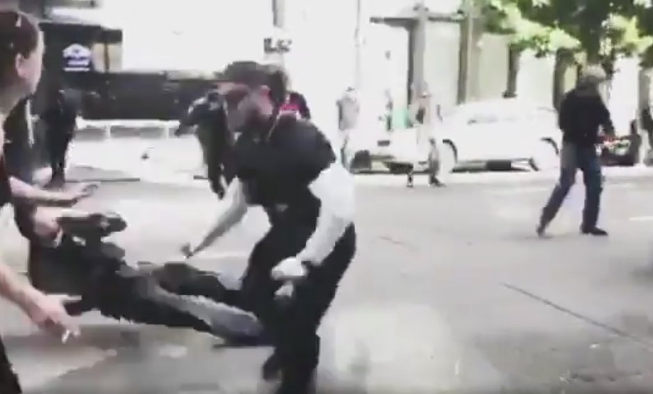 Nick Short On Twitter Antifa In Portland Trying To Attack People Yesterday With A Metal Pipe It Doesn T End Well For Antifa Https T Co Lenie9wwgy Https T Co Lkaanmqvm4