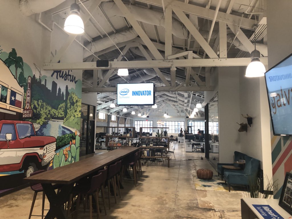 xtallee's tweet photo. Stopped by @UnderminerLLC’s VR/AR/XR hackathon to see the presentations - so thrilled to see these initiatives in our city. Also super impressed by Walmart’s innovation lab space. https://t.co/qrm4iaAP5t