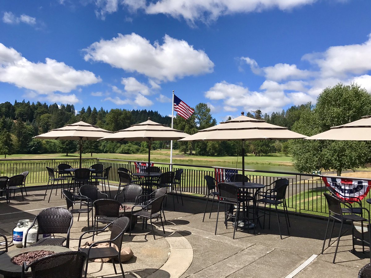 creekside_golf's tweet photo. Lunch or dinner with a view at Danny's on the Green! Open Tuesday-Sunday. Reservations suggested. (503)363-4653, opt. 1 #golfcreekside #memberstrong #salemoregon #salemor https://t.co/JUhHNRYCSH
