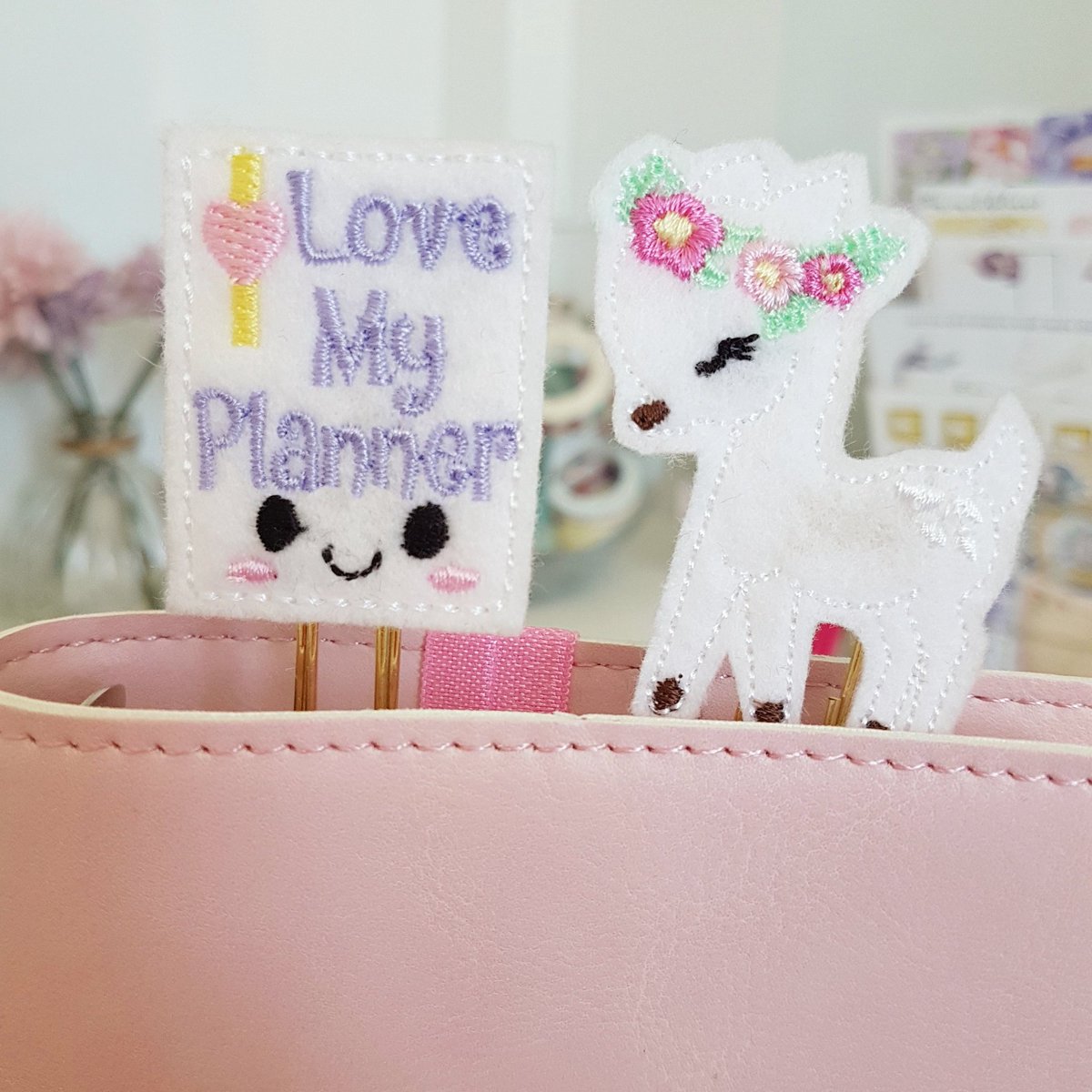 New planner clips! 😍😍

A beautiful order arrived today from Creative Stationery Uk and I couldn't resist popping these two straight in. 

Absolutely adore them all! 💕