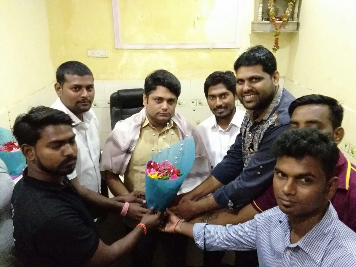 mumbai_NYC's tweet photo. @mumbai_NYC #Kurla Taluka meeting in presence of Dist President @sunilgirincp Taluka President #KiranRane , #WardPresident &amp; office bearers 

@nawabmalikncp @AhirsachinAhir @MumbaiNCP @drsaeedakhan14 https://t.co/3ynOuHfkFq