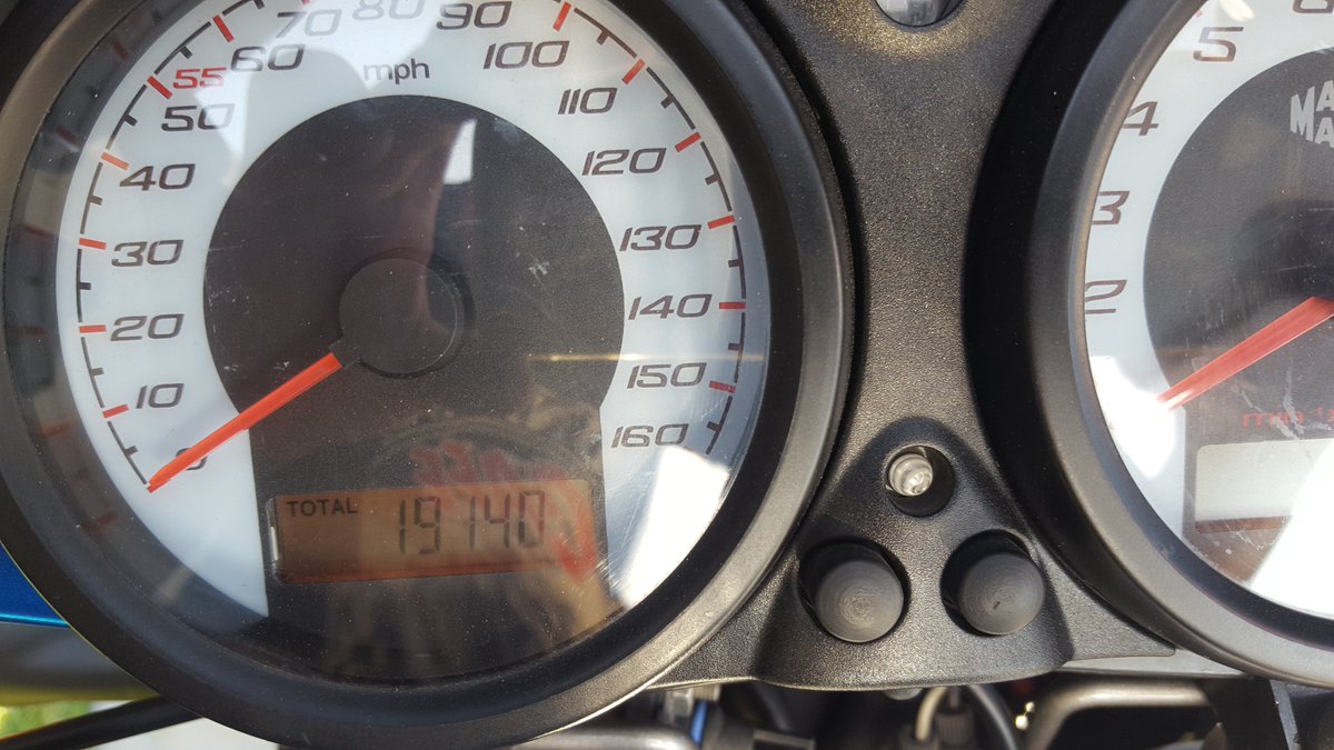 UniqueCycles's tweet photo. =====     FOR SALE     =====
2004 Ducati Monster S4R 916
19,000 miles

#Ducati #DucatiMonster #S4R #ForSale #NakedBike #CafeRacer #RideABike #MotorcycleRiders https://t.co/fmlDbmdBOS