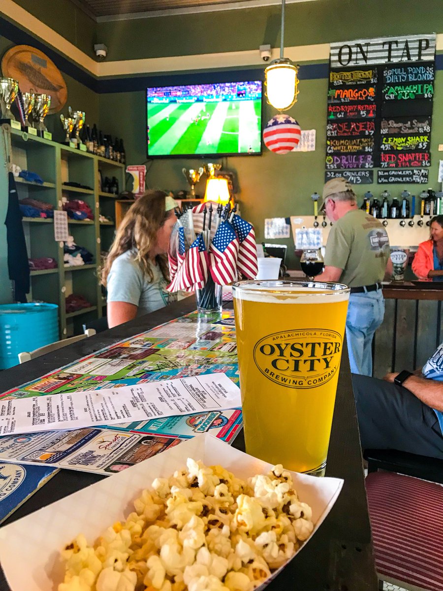 aliciakolo_fsu's tweet photo. Canβt think of a better way to spend my birthday afternoon! #Apalach #OysterCity #LoveFL https://t.co/jRHDyoGZip