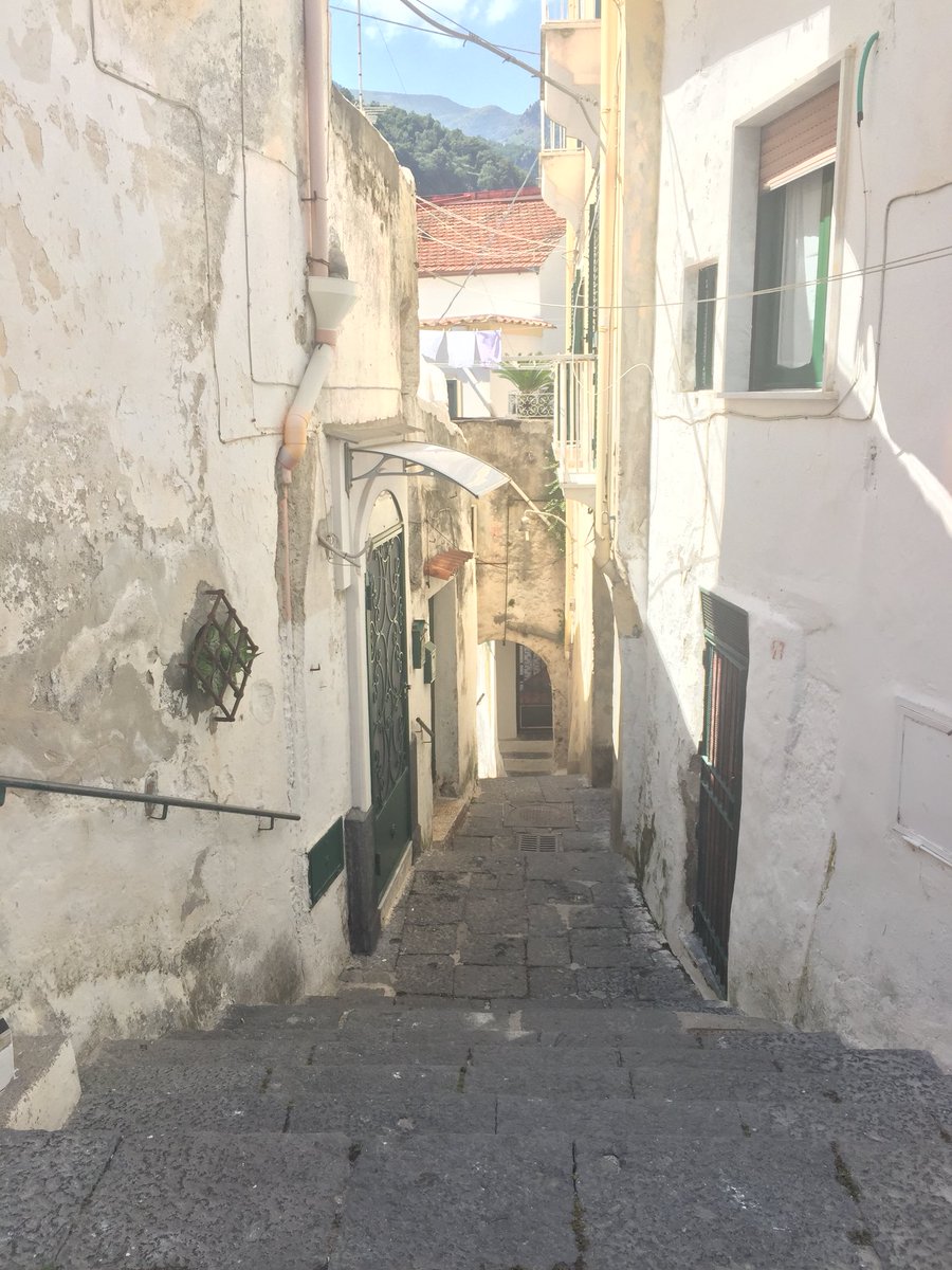 HamsAbroad's tweet photo. We were advised not to drive the Amalfi coast, and that was good advice, we caught the bus from Salerno to Amalfi today and it was a pretty hair raising drive, but the views are amazing. #Italy #Amalfi https://t.co/F6dsKWozub