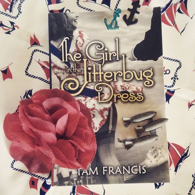 Summer reading? #Historicalfiction #swingdance #lindyhop #books #instagrambooks #summerreading #summerreads #newadultfiction #wwii #wwiifiction #vintagelifestyle #vintage #1940s #1940sfashion #bookporn #beautifulbooks #beautifulbookcovers ift.tt/2tTUJin Summer reading?…