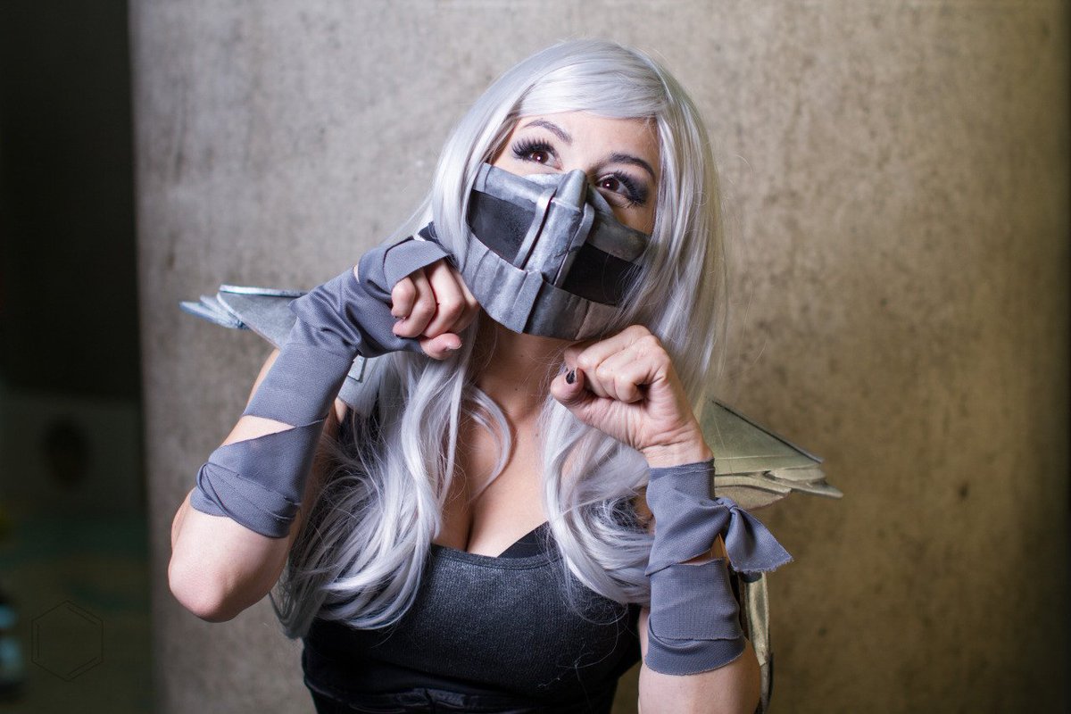 mk smoke costume