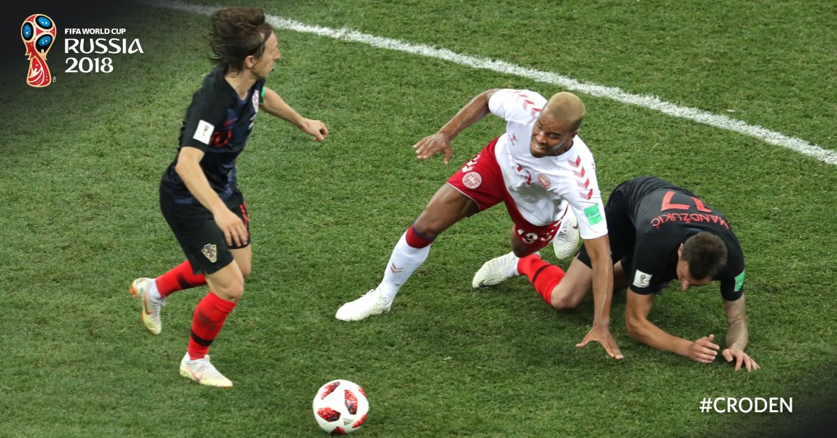 FIFAWorldCup's tweet photo. The final of the laser-guided passes aren't landing this half.

Both Luka Modric AND Christian Eriksen have misplaced 7 passes!* 😱

#CRODEN

*Disclaimer: This isn't actually a lot and they are both sensational footballers https://t.co/DnuJK3nD6o