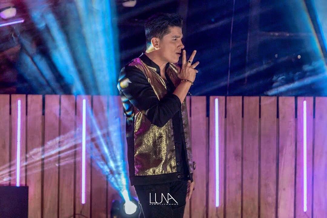 bammbammshows's tweet photo. @juanmiguelmusic presentará el #Remix de #AmigosConBeneficios ¿Saben junto a que artista lo interpretará? #ManagerShowsLoHace #EstoSuenaBestial @Manager_Shows #LoHace https://t.co/ix4o4H19u4