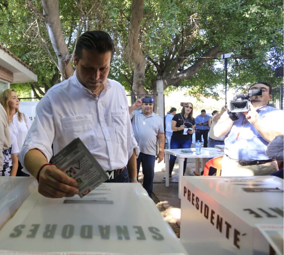 MarioZamoraG's tweet photo. Hoy se define el rumbo del país y es nuestra responsabilidad salir a ejercer nuestro voto. ¡Es por Sinaloa, por México, y por nuestro futuro! https://t.co/D2rgqhaHza