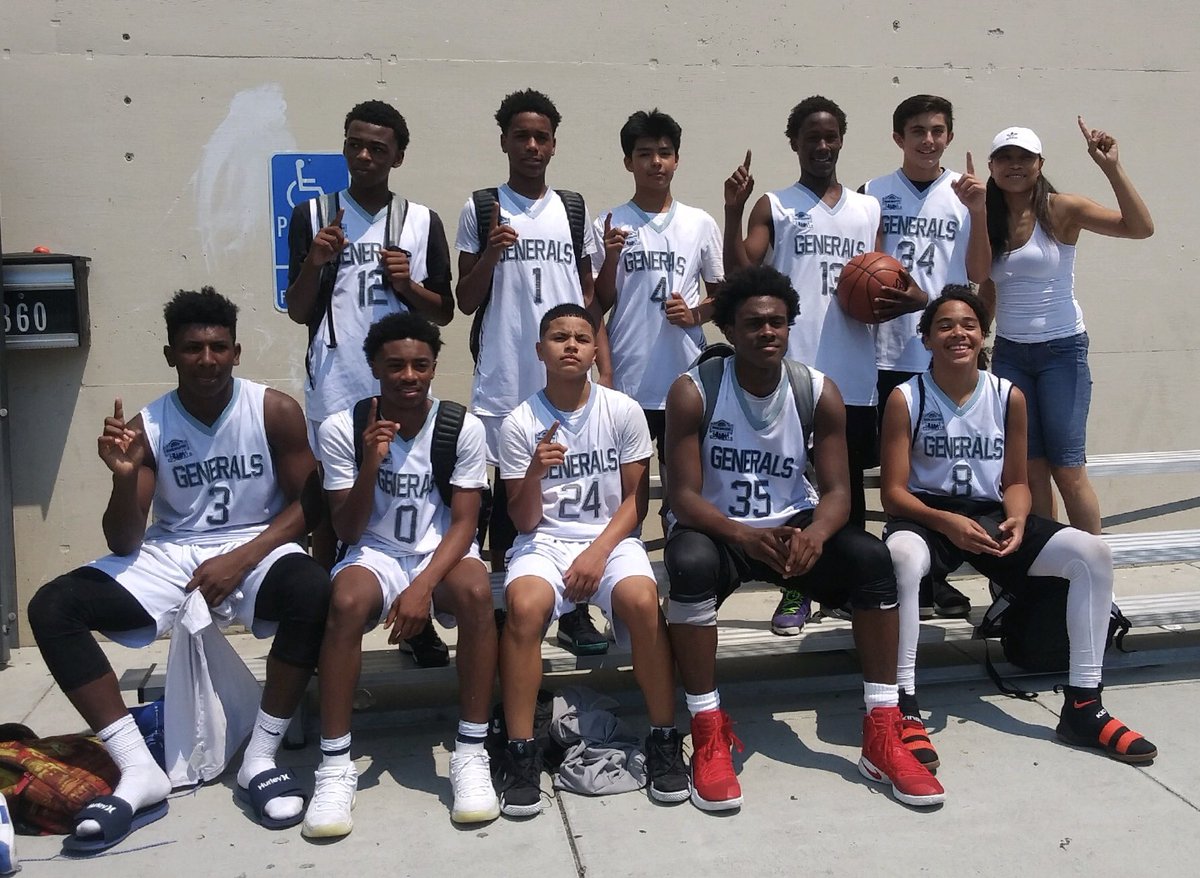 GeneralsHoop's tweet photo. Game Related Generals 14u #Adidas #Winning #Gauntlet #UpNext #2-0 @PittHS_Hoops 🏀🍽🏀🍽🏀 https://t.co/bAud9MqfRf