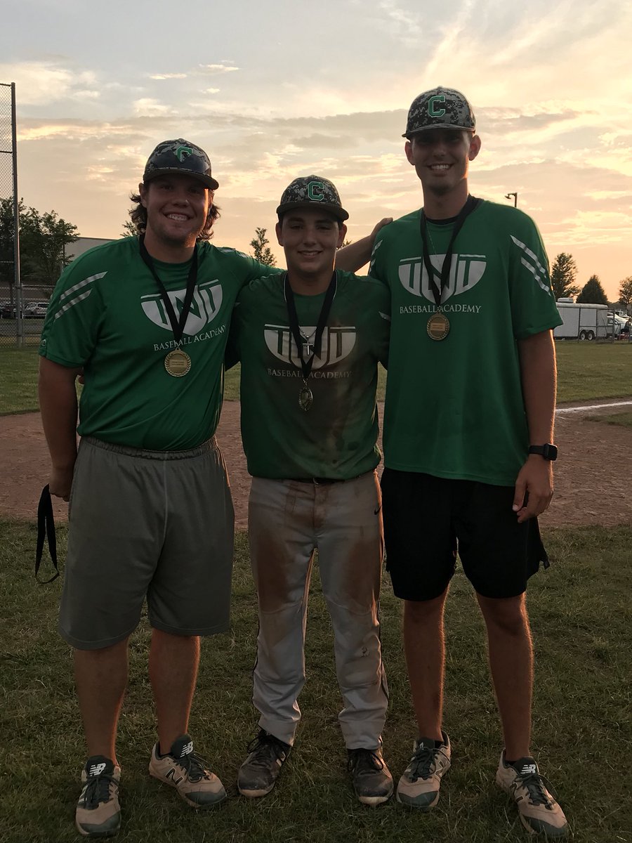 B2B Tourney Wins @tntBaseballohio 14U @nationsbaseball Mizuno Classic! @SHernon19 @ThomasEidens @CoachLePera @NLashutka @leigh71 @AlexWhetsell @GarrettHelsel Way to bring the hardware home boys! Awesome job Coaches!