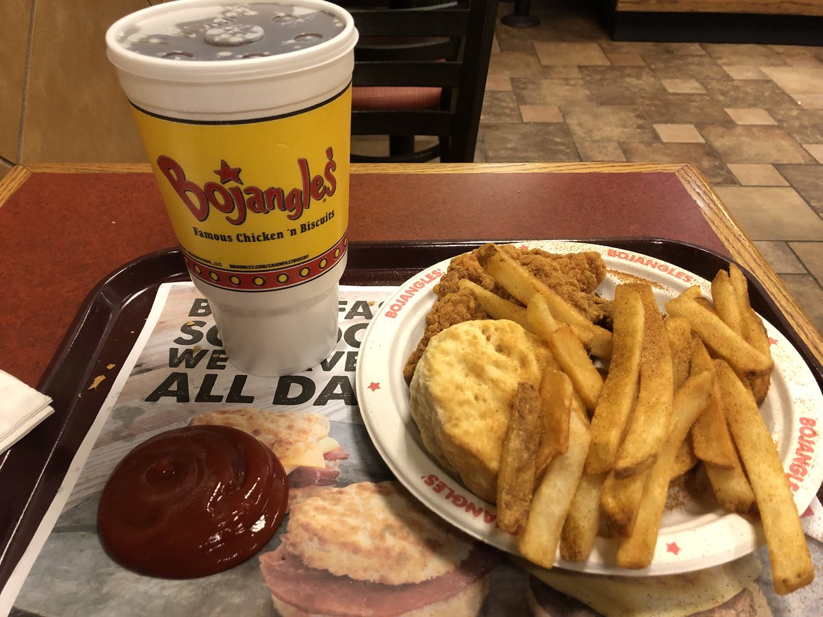 chessonhadley's tweet image. Well worth the wait! Celebrating a great week with a little @Bojangles1977. #ItsBoTime