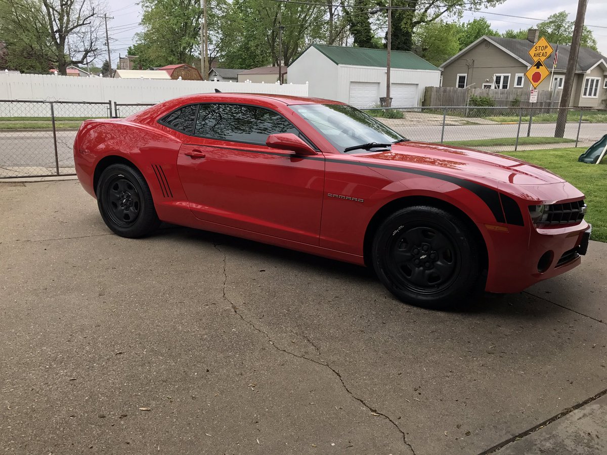 ZHorrall's tweet photo. Hi Twitter 👋 I need your help.
My 2010 Camaro was stolen in Evansville, IN this morning. I really loved this thing, so if you could try to help me find her, that would be amazing.
You're a powerful tool. I know you have it in you. https://t.co/UDqJRXxDiB
