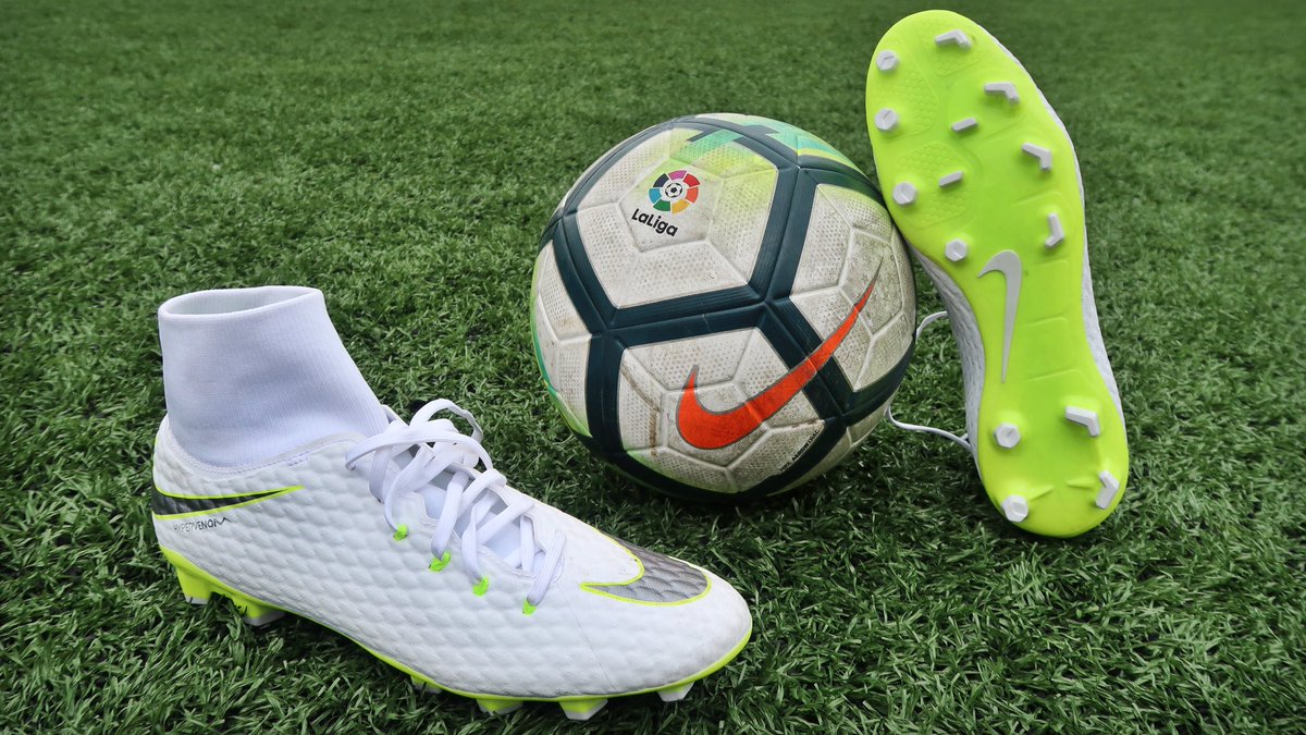 FutbolistasYT's tweet photo. 👉🏻 https://t.co/PHCuBF1xdk Play test #Hypervenom #PhantomIII #Academy 🔥 | Consíguelos en @innovasport con envío gratis a todo #México aquí 👉🏻 https://t.co/iUg7M7iC9Y https://t.co/gUSOvyM7TK