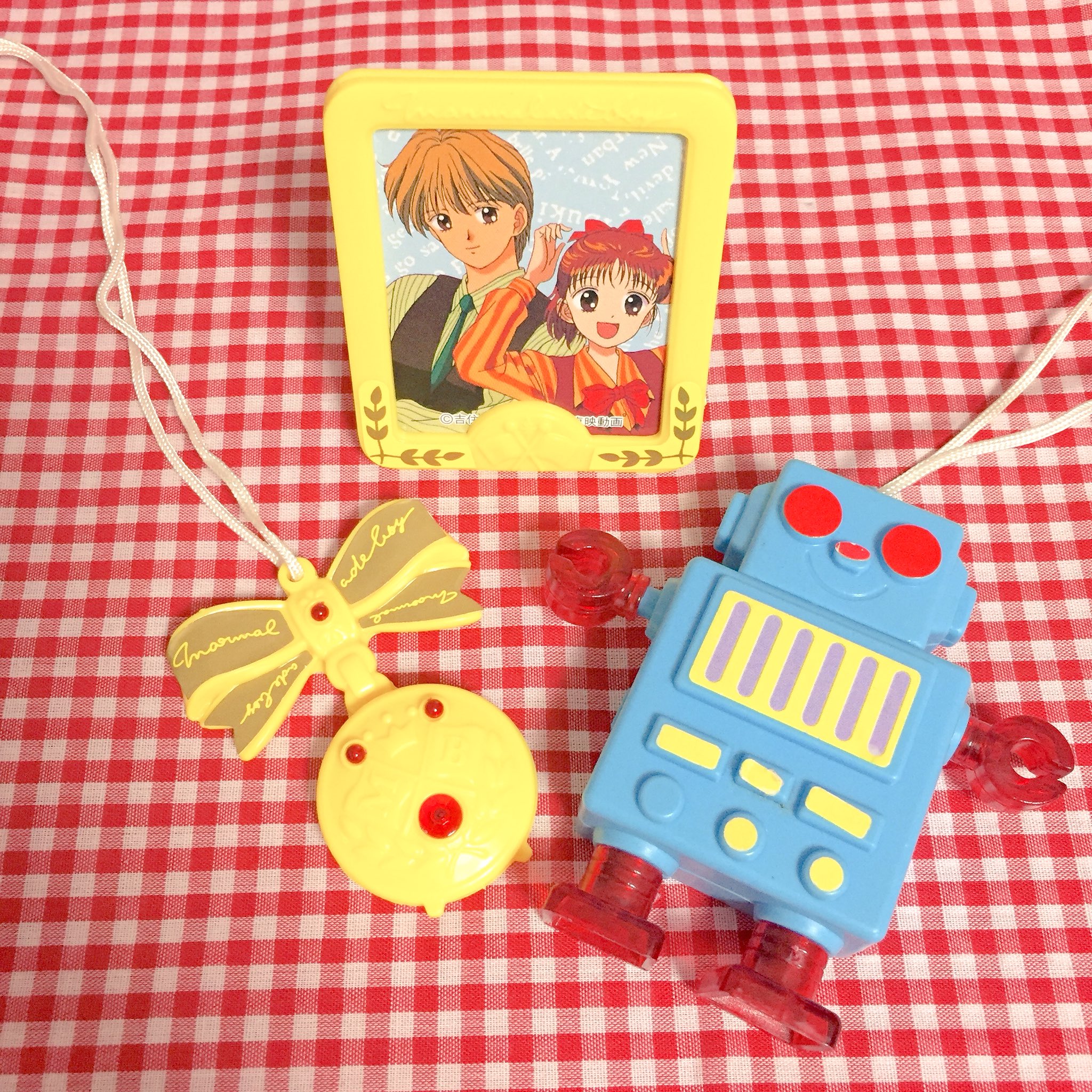 愛原るり子 ふろく展 原宿 En Twitter 玩具版と食玩版の比較 あー可愛いっ ママレードボーイ メダイユブローチ ボイスメモ 愛原るり子 ふろく展 原宿 En Twitter 玩具版と食玩版の比較 あー可愛いっ ママレードボーイ メダイユブローチ ボイスメモ