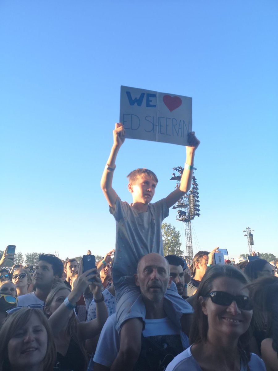 deridderemma's tweet photo. @edsheeran thanks for giving him the time of his life! https://t.co/QmKiaM8iN9