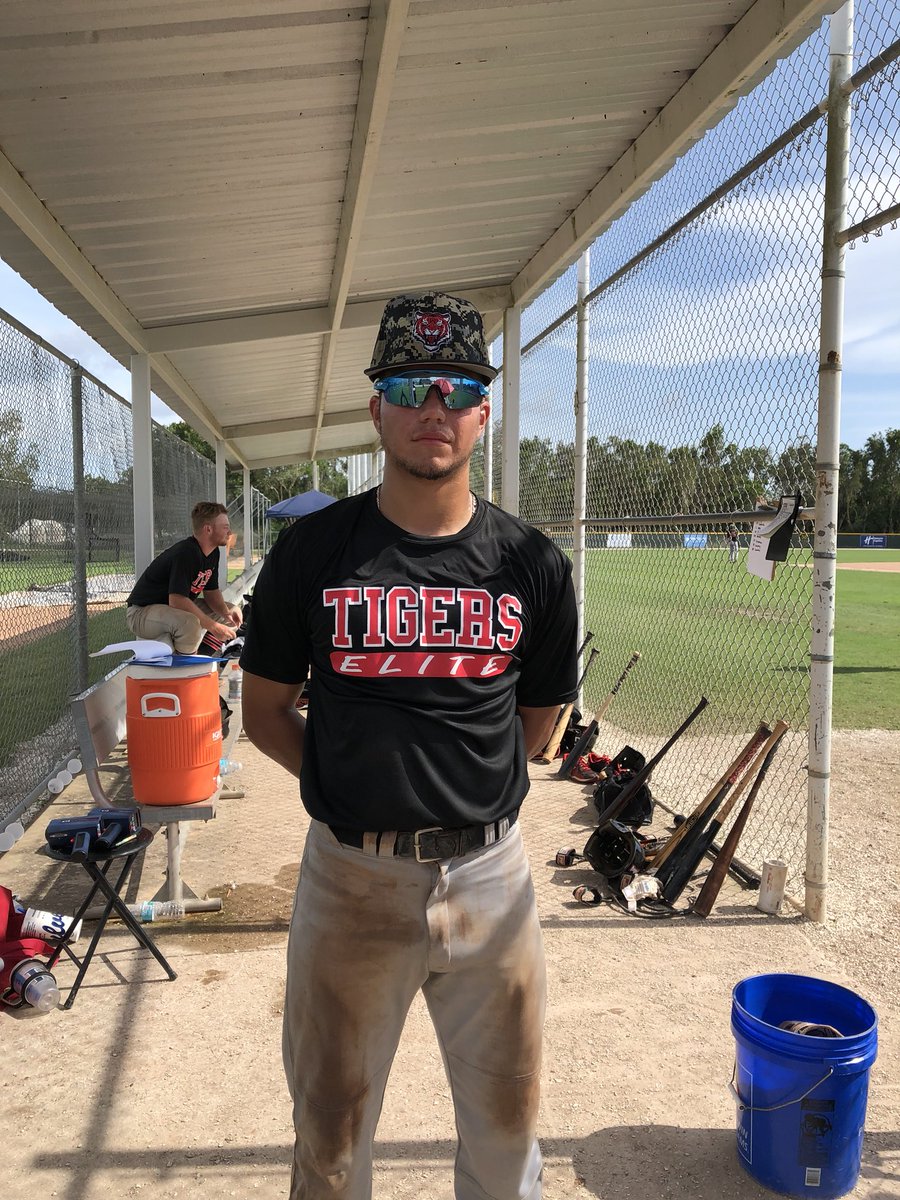 Byron Acevedo co2020 Palmetto High pitches 5 innings for Tigers Elite 16u. Sitting 80-82 in the 5th inning.