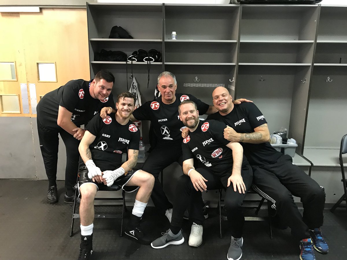 cutsmanfielding's tweet photo. Great 5th round stoppage last night in Belfast for @GaryCorcoran21 @FrankGreaves @PeacockGym 🥊 start of the next chapter 🙏🏻 #teamhellraiser #cutman https://t.co/7A27bfAtLs