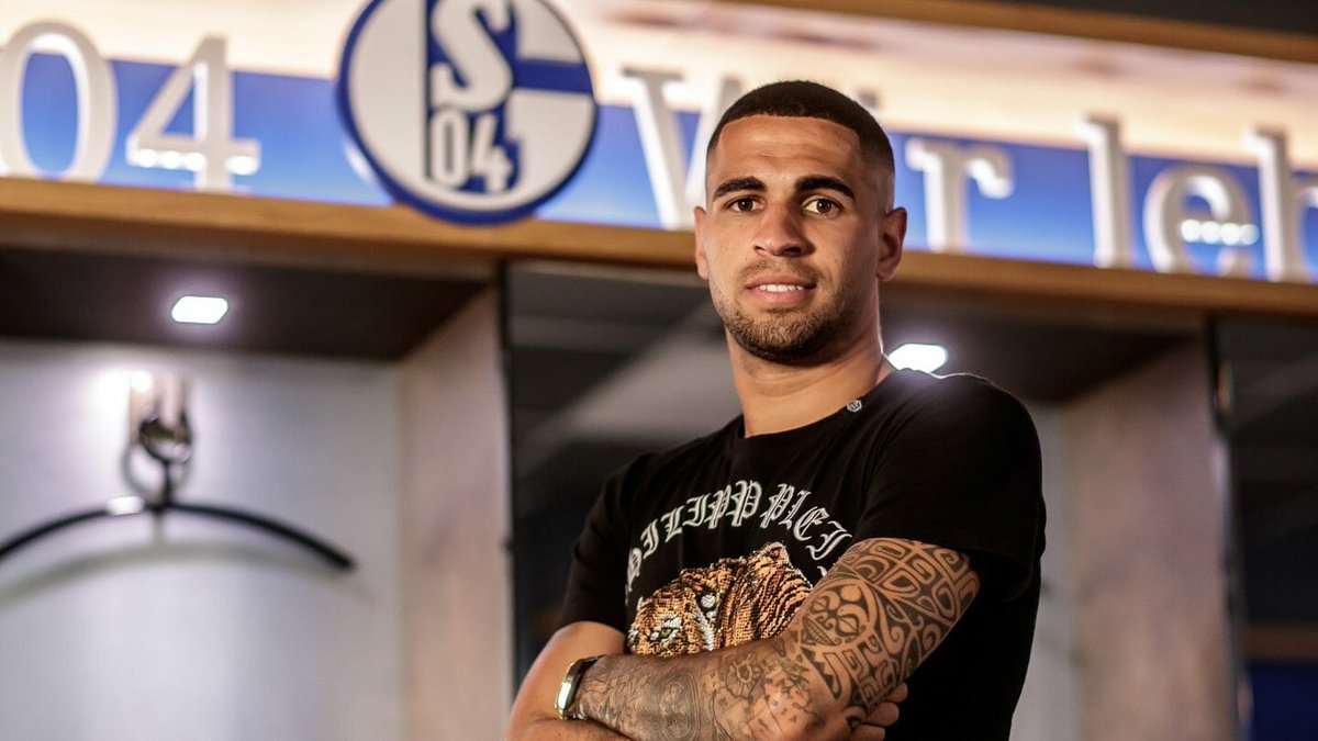 historiaFutbole's tweet photo. #Bundesliga #OFICIAL Omar Mascarell, 25 años, es nuevo jugador del Schalke. Llega por 10 Millones procedente del Eintracht. Firma por las próximas 4 temporadas. MUY interesante. https://t.co/w2bwTODhjn