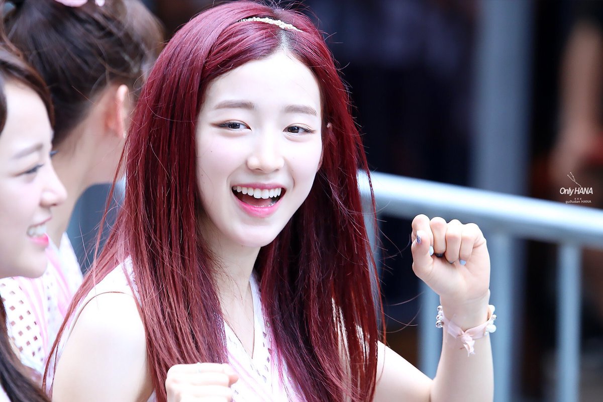 hanasgallery's tweet photo. #구구단 #신보라 #하나 https://t.co/ZRyIM28xu7