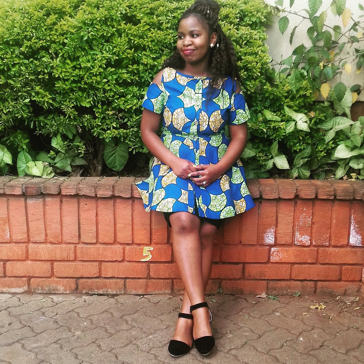 lilymoses77's tweet photo. #african #dresstop by Lily Moses Creations #simpleandcute https://t.co/H0JDLnzIS5