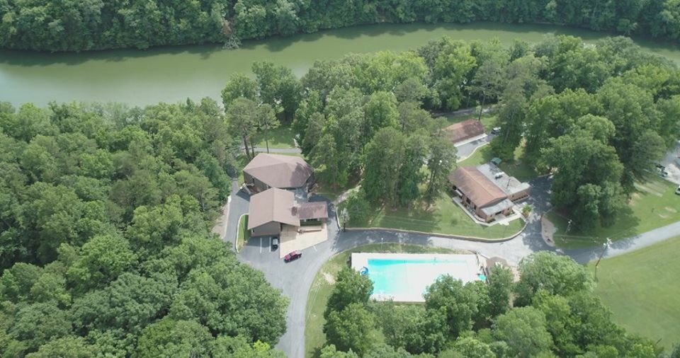 campclements tweet media