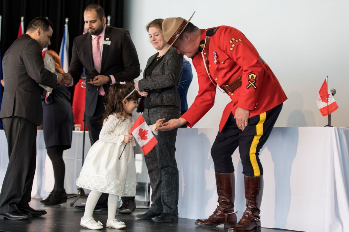 Canada's tweet photo. The best way to celebrate #CanadaDay is by welcoming new citizens. Congratulations to all the #newCanadians who received their citizenship today in ceremonies across Canada! #MyCitizenship 🇨🇦🇨🇦🇨🇦 📷:@ICCICC https://t.co/d5m4B6yrdv