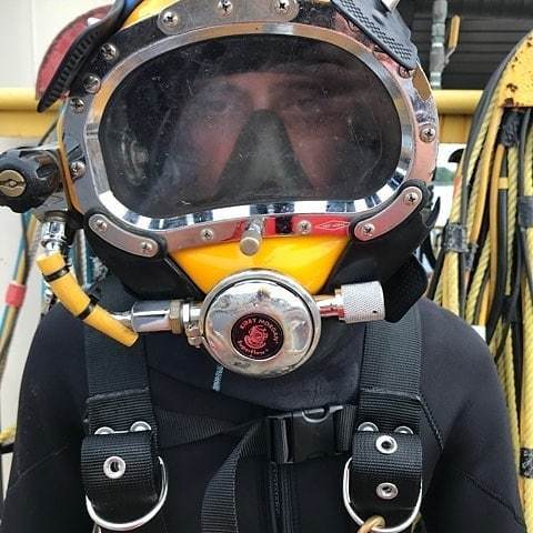 CDAtechnical's tweet photo. The face of the freshman! #kirbymorgan #cdiver #cdatech #schoolday #freshman #tradeschool #commericaldiver #Jacksonville #underwaterwelder #weldlife #weldingnation #welding #underwater #construction #deepwaterdiver #divework #diver #dirtyhandscleanmoney … https://t.co/QVflBsZ3cJ https://t.co/TyBxaxNFd8